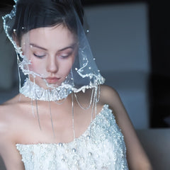 Baroque Style Bride's Headpiece with Lace Veil for Wedding Gowns