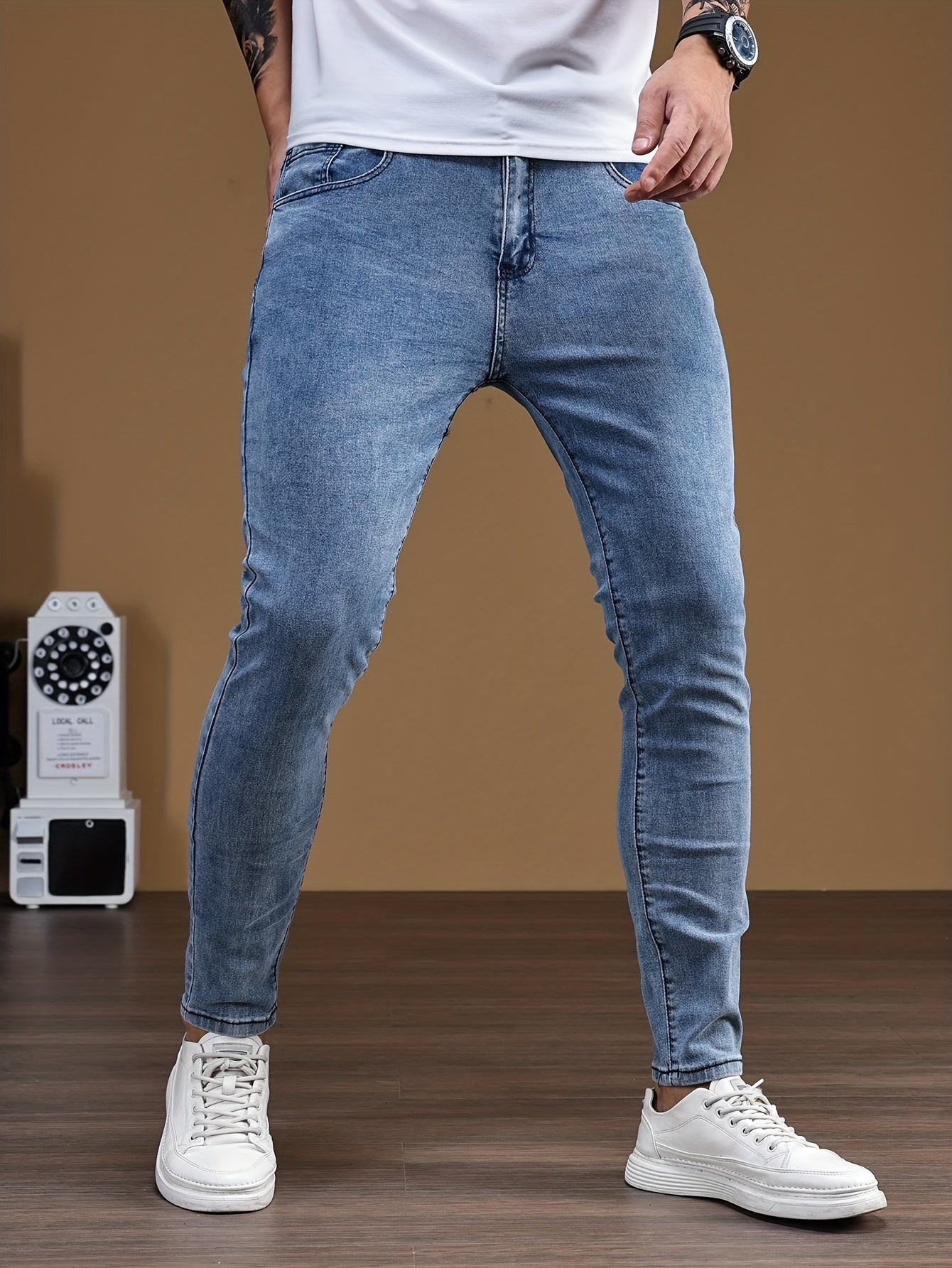 Men's Slim Fit Distressed Stretch Denim Jeans