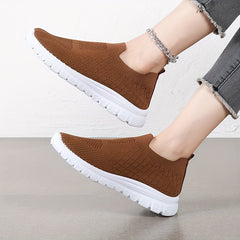 Women's Argyle Pattern Slip-On Running Shoes