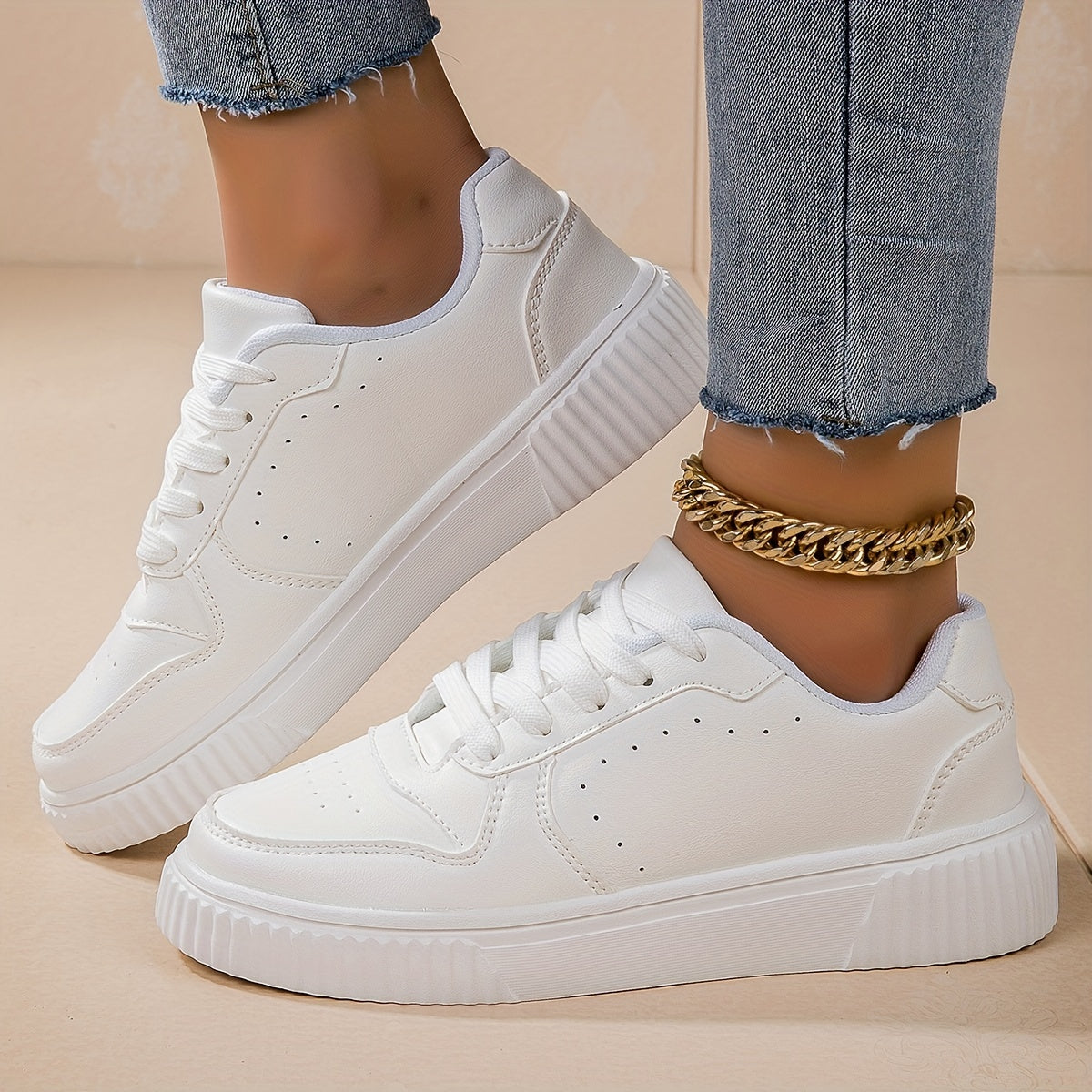 Women's Lightweight Solid Skate Shoes Low Top Lace Up Sport Shoes