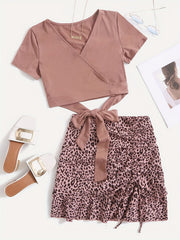 Surplice Neck T-shirt & Leopard Print Skirt Set