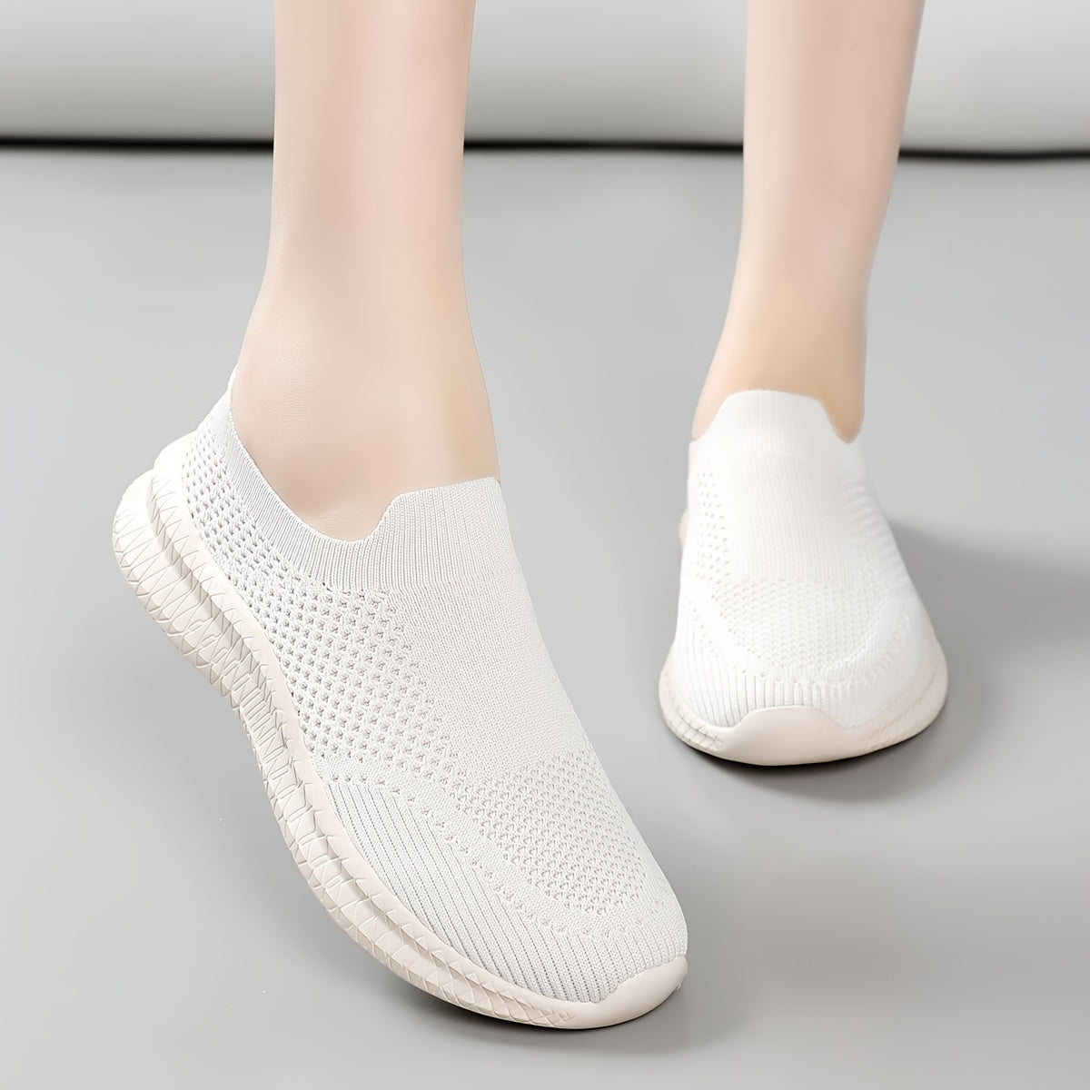 Versatile Mesh Breathable Low Top Sneakers Comfortable Running Shoes Women