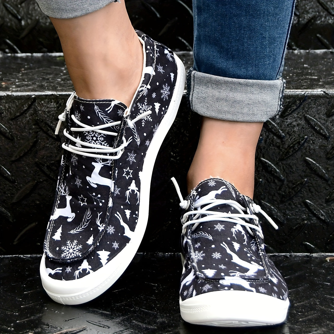 Women's Christmas Deer Sneakers Lace Up Flat Casual Shoes