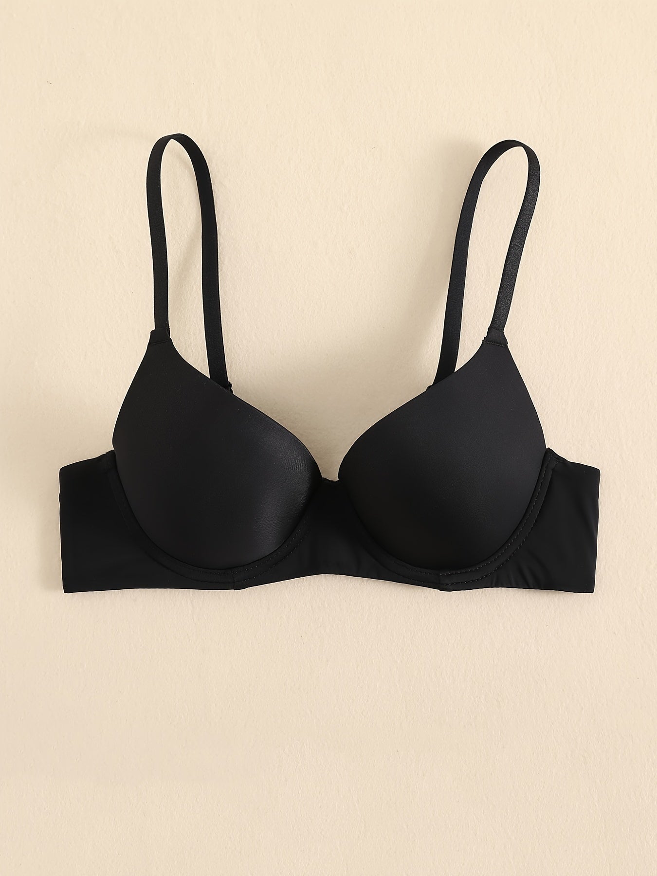 Glossy Mold Cup Push Up Bra Breathable Knitted Fabric Intimates Lingerie