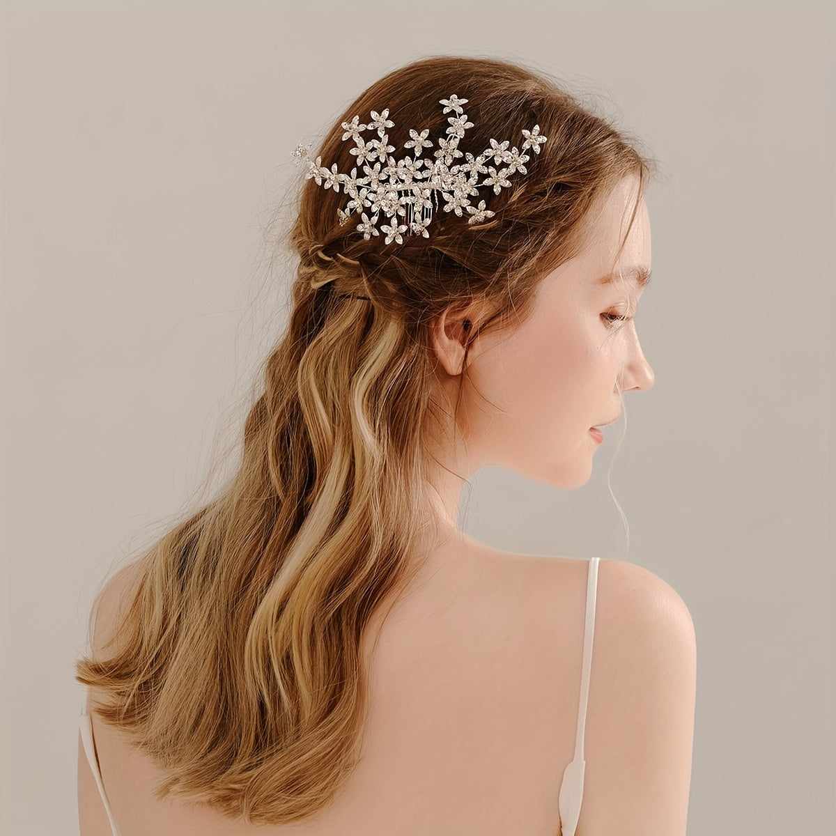 Silvery Flower Bride Hair Comb Wedding Hair Accessories For Brides