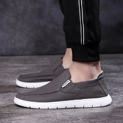 Men Slip on Sneakers Lightweight Comfy Non slip Casual Shoes
