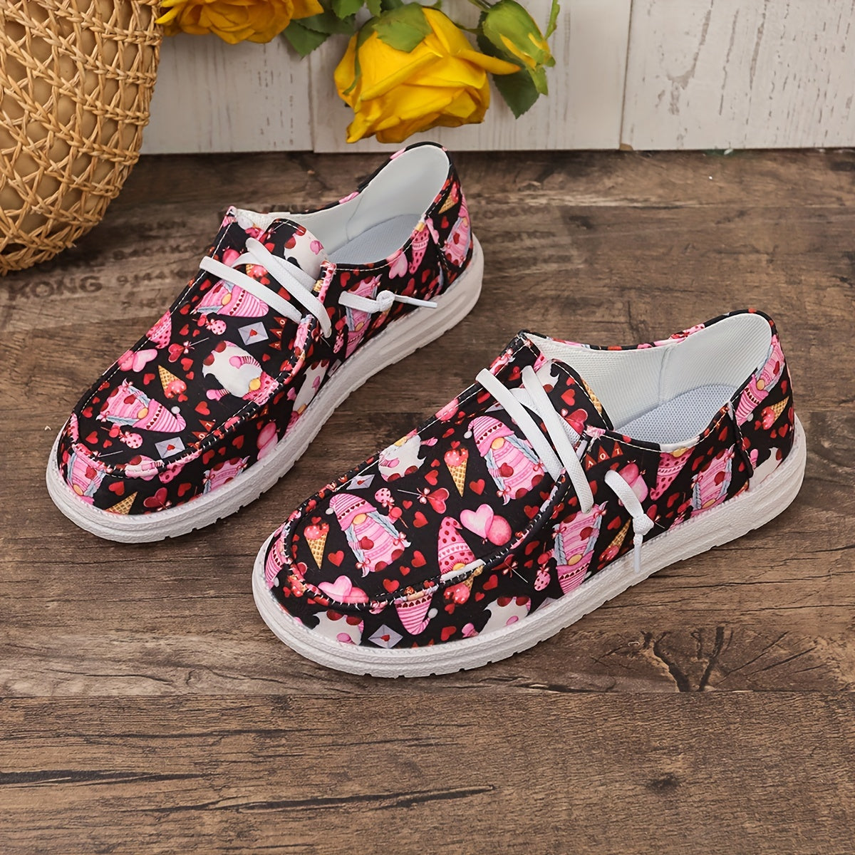 Women's Skate Shoes with Ice Cream & Heart Cartoon Patterns