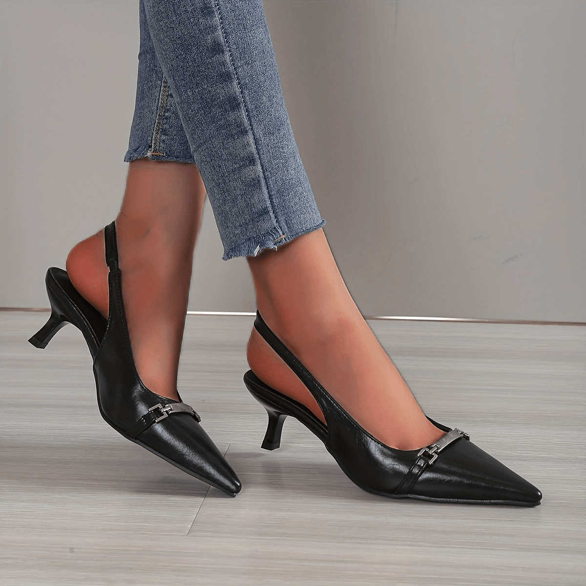 Women's Metal Decor Kitten Heel Slingback Sandals