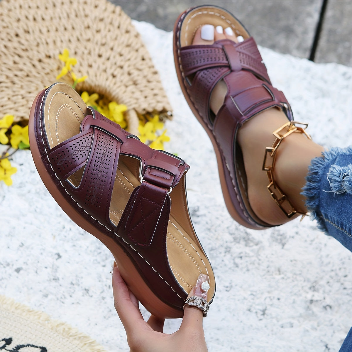 Women's Cross Band Sandals with Arch Support - Summer Beach Slippers
