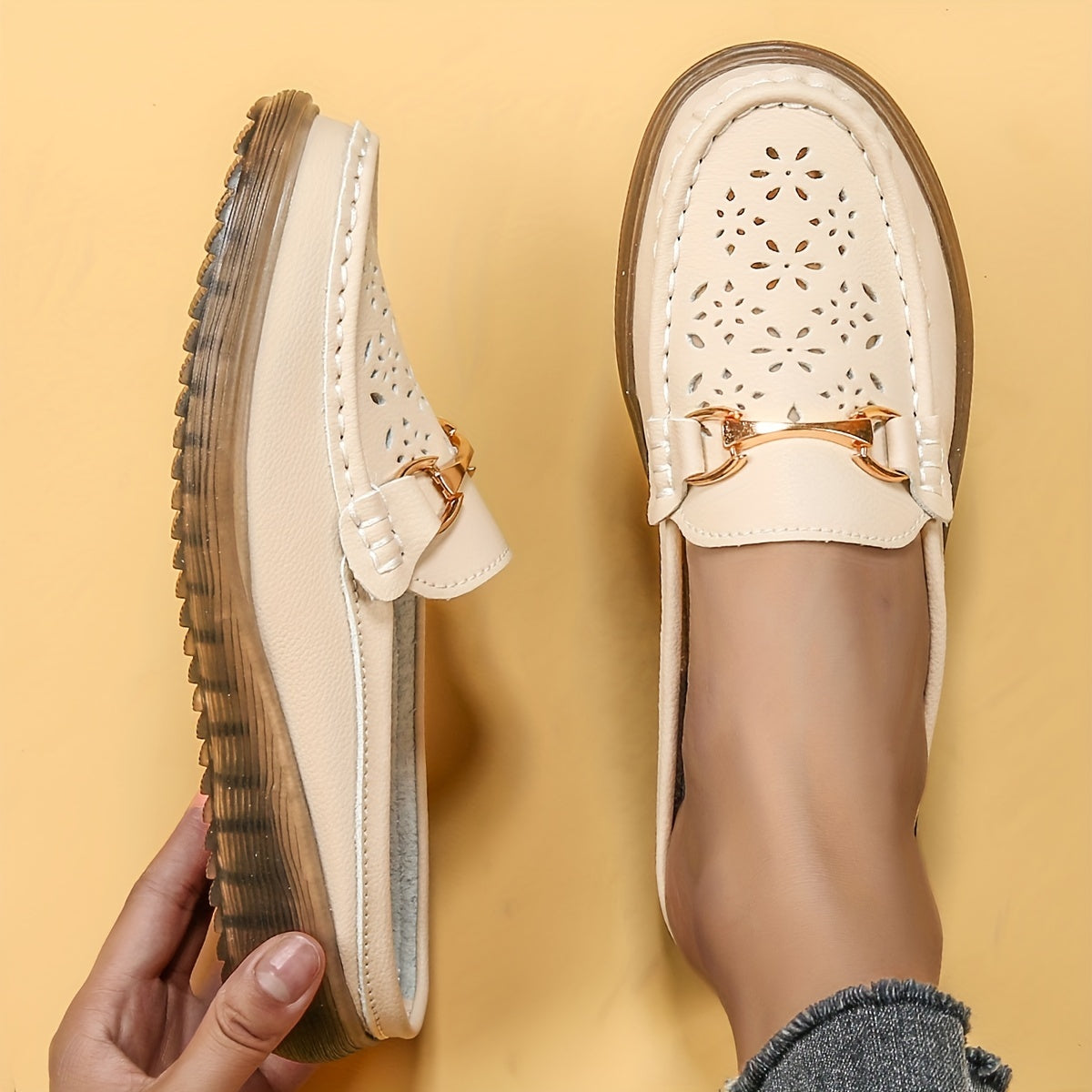Women's Metal Decor Mules Hollow Out Flat Shoes
