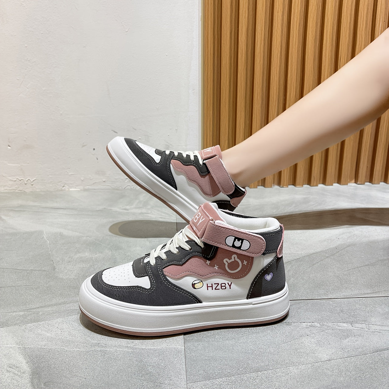 Women's Patchwork Chunky Sneakers Medium Top Sport Shoes