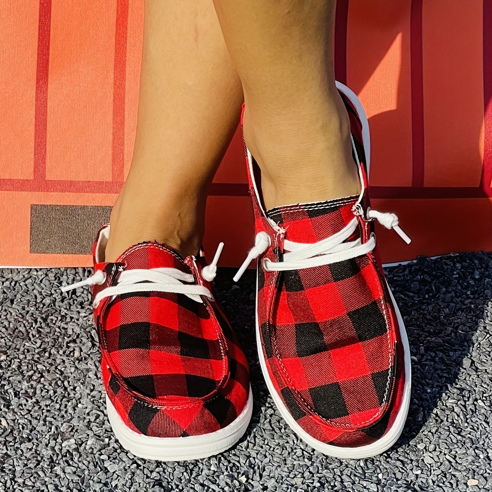 Christmas Red Plaid Pattern Flat Shoes Women's Casual Lightweight Soft
