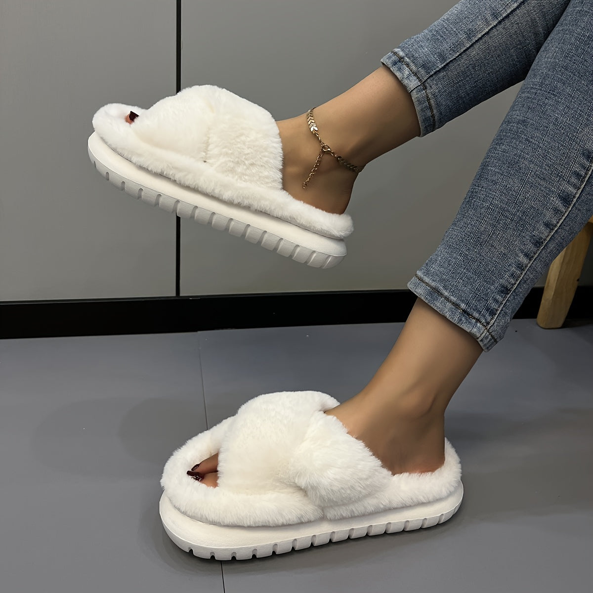 Women's Pink Fuzzy Platform Slippers Open Toe Solid Fluffy Shoes