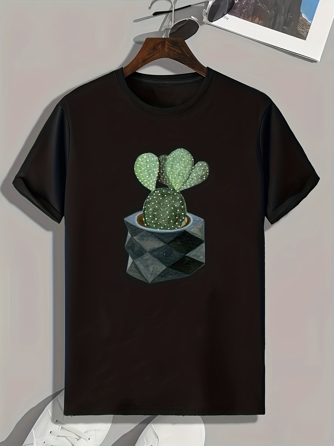 Cactus Print Men's Graphic T-Shirt for Summer