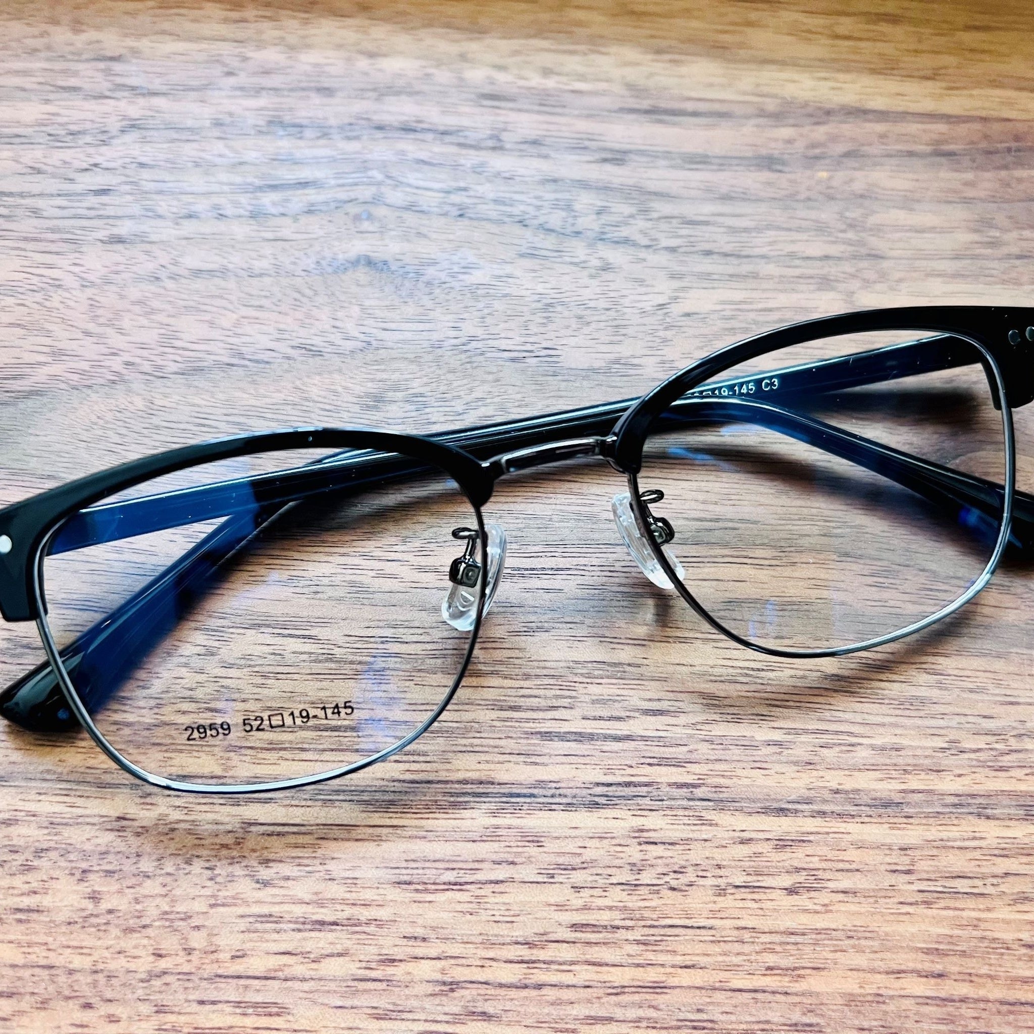 Minimalist Glossy Half frame Glasses