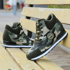 Women's Camo Print Lightweight Sneakers Hidden Heel Vintage Walking Shoes
