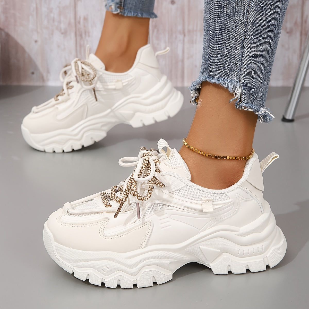 Women's Platform Sneakers Lace Up Low Round Toe Heightening Breathable Shoes