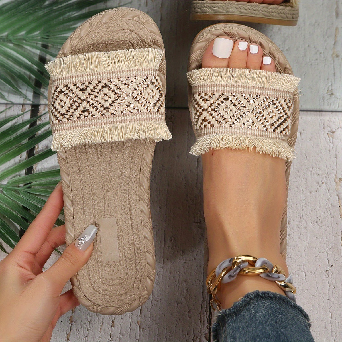 Women's Straw Beach Slippers Breathable Outdoor Slippers