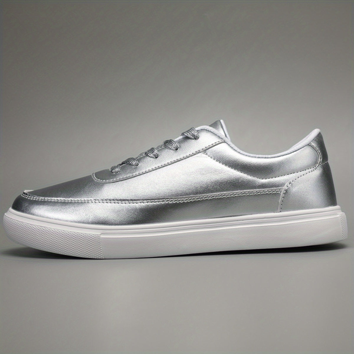 Men's Breathable Skate Shoes Non Slip Sneakers