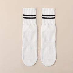 Professional Non slip Mid Tube Yoga Socks With Grips