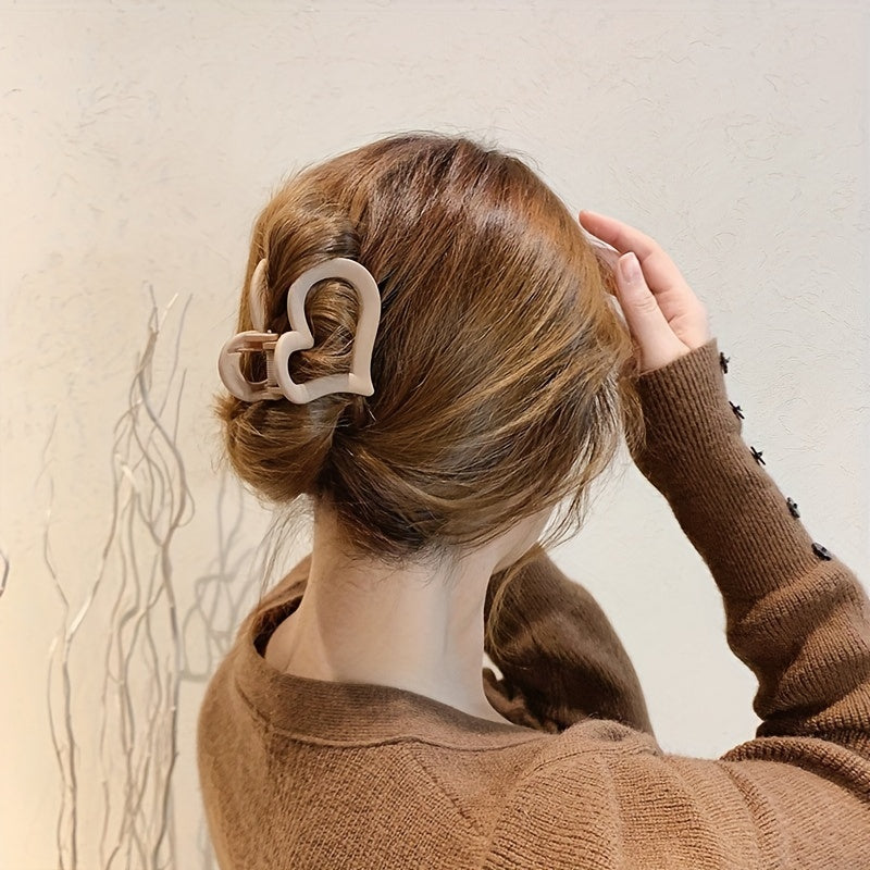 Matte Heart Shape Hair Claw Hair Holder