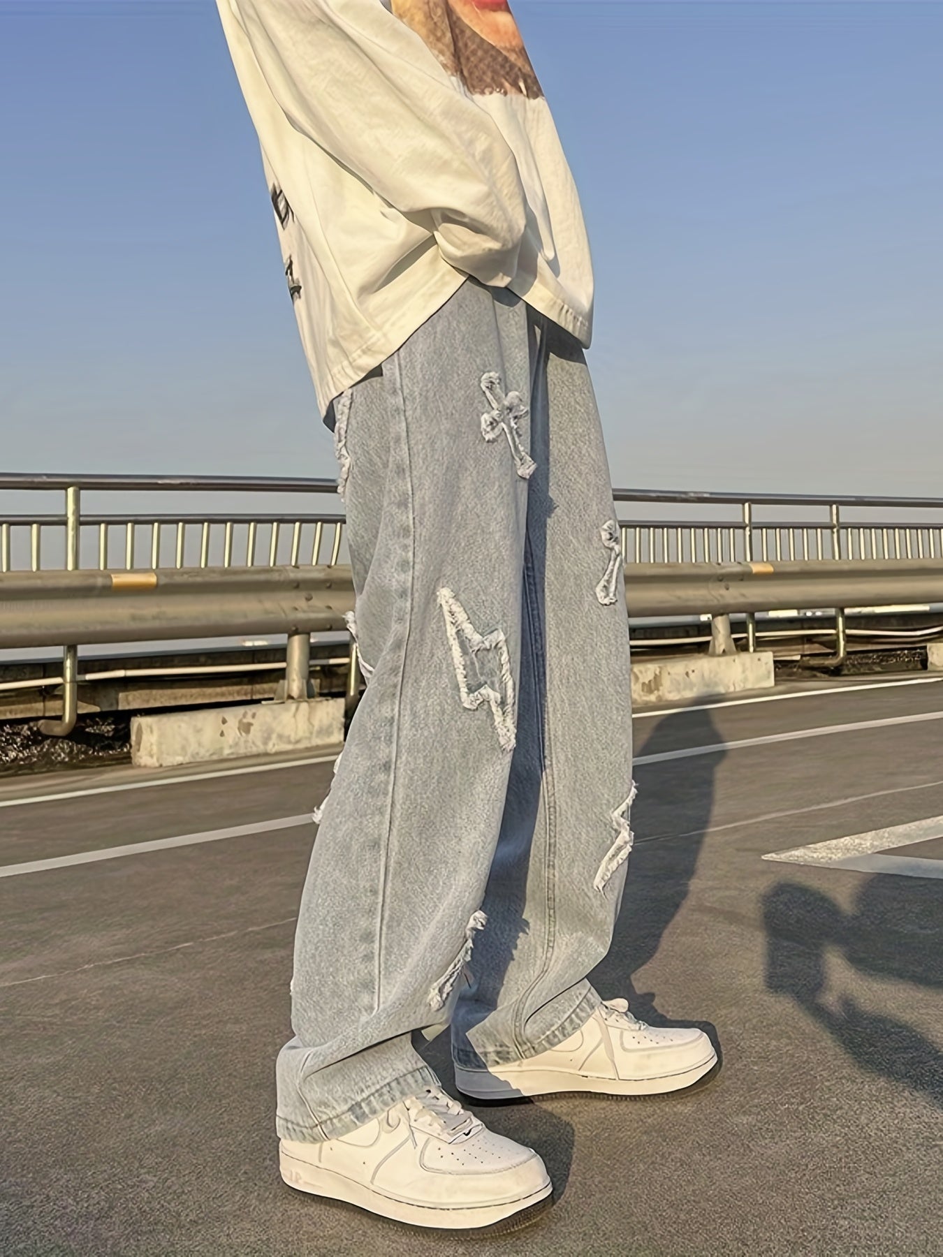 Men's Wide Leg Denim Jeans with Embroidery