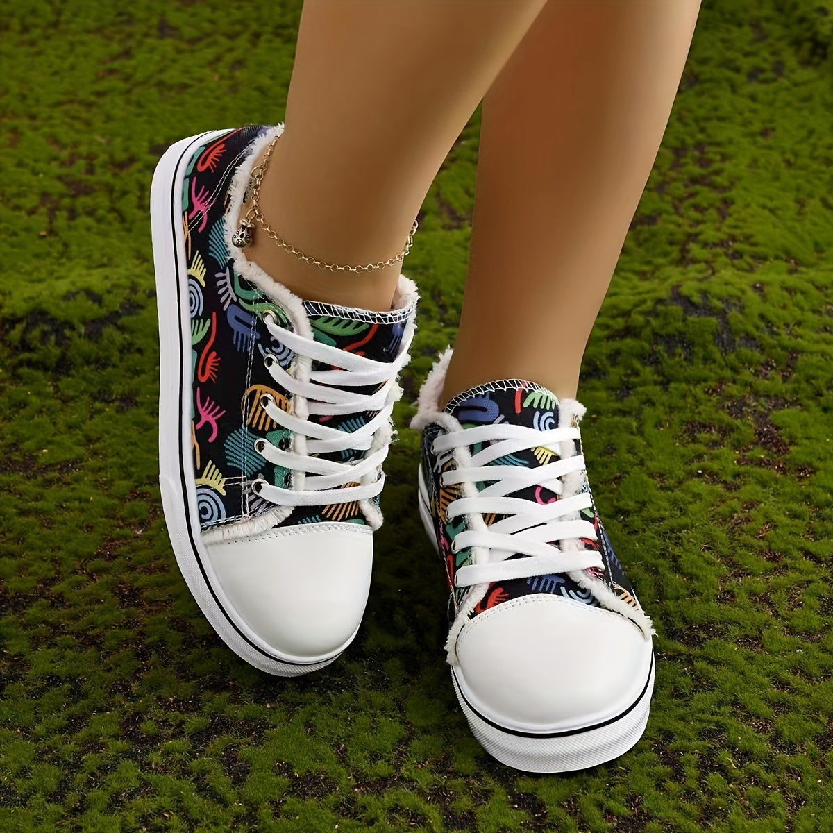 Women's Graffiti Printed Canvas Shoes Lace Up Low Round Toe Flat Comfy Shoes