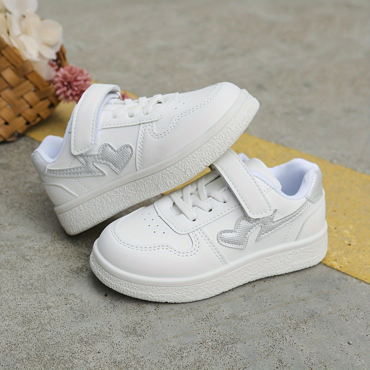 Girl's Solid Skate Shoes Non Slip Sneakers For Kids