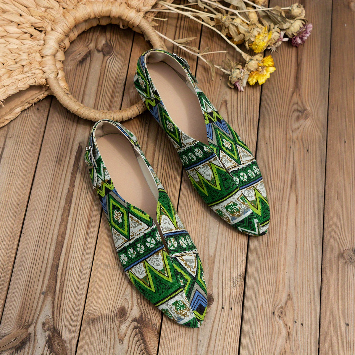 Women's Tribal Flat Shoes Pointed Toe Slip-On Canvas Casual Lightweight Flats