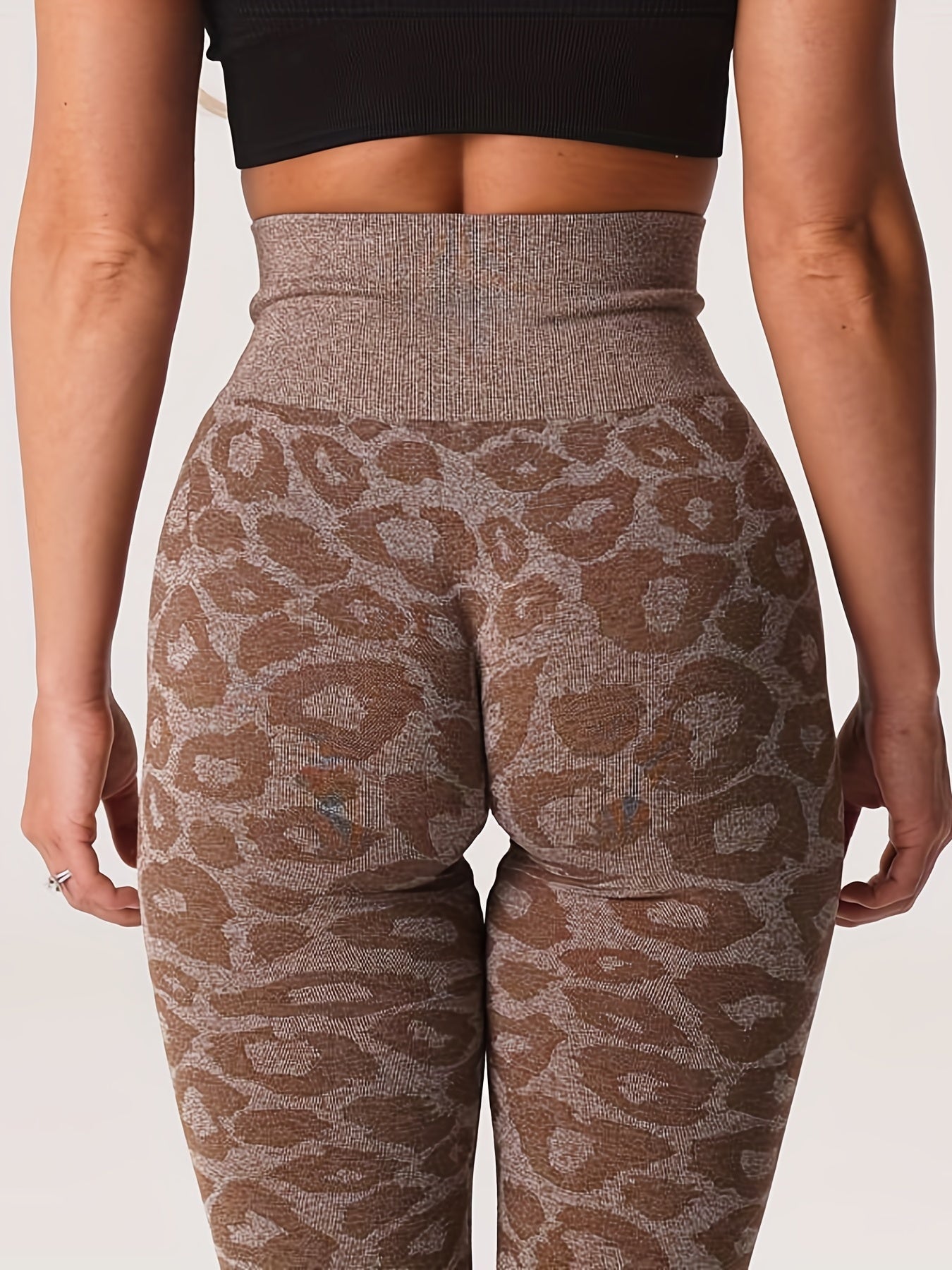 Leopard Print Yoga Leggings, Stretchy Workout Pants for Gym