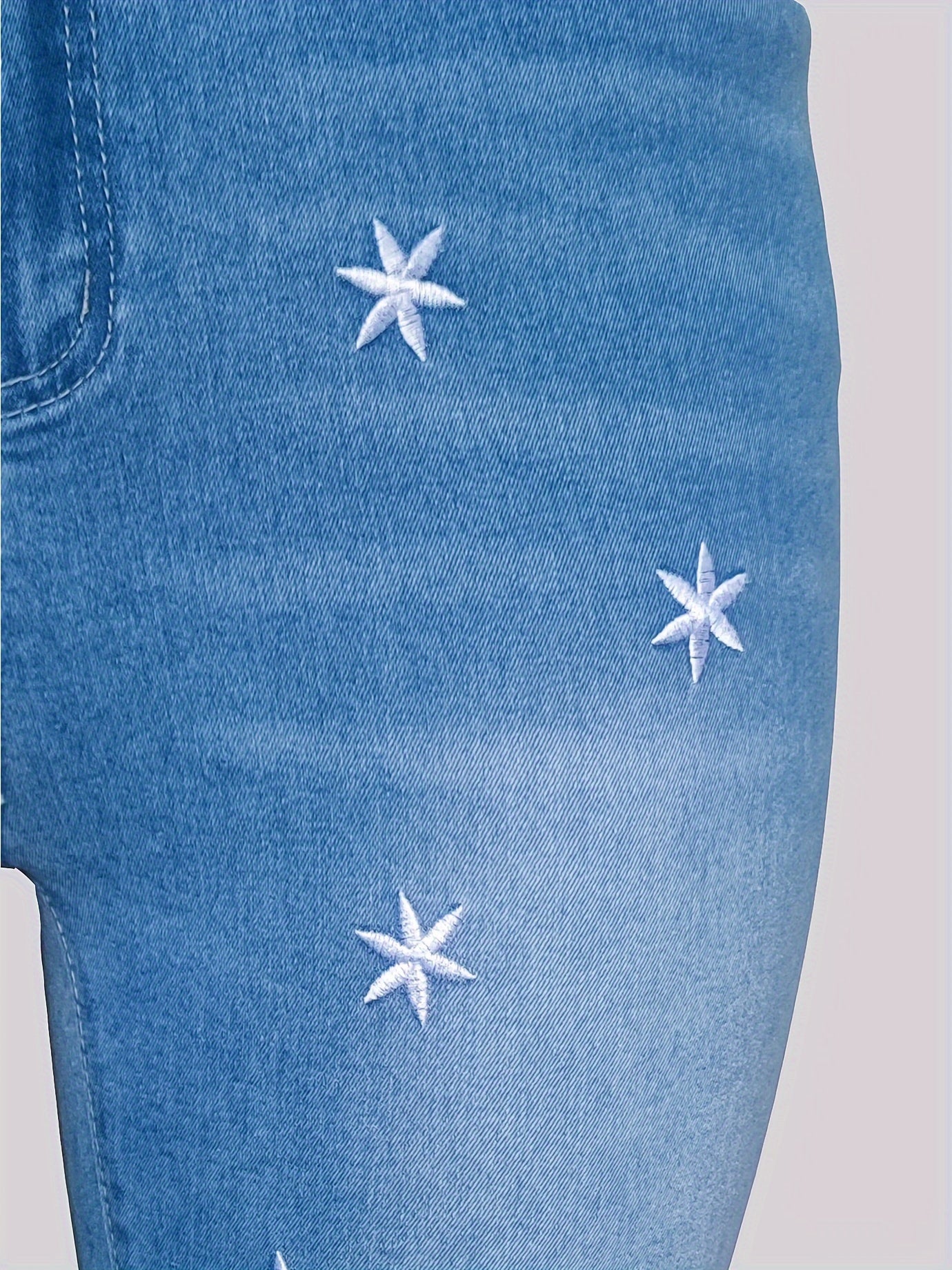 Women's Plus Star Embroidery Flared Leg Jeans