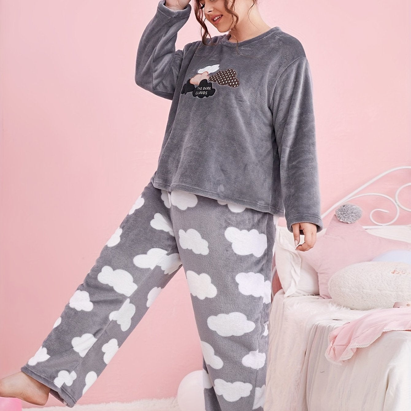 Cloud Pattern Flannel Pajamas Set for Women