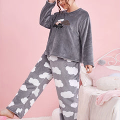 Cloud Pattern Flannel Pajamas Set for Women