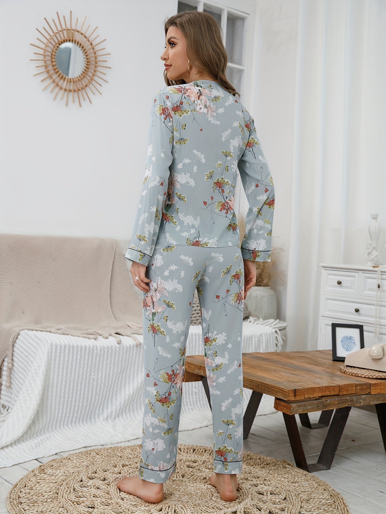 Floral Print Pajama Set Long Sleeve V Neck Top & Elastic Waistband Pants