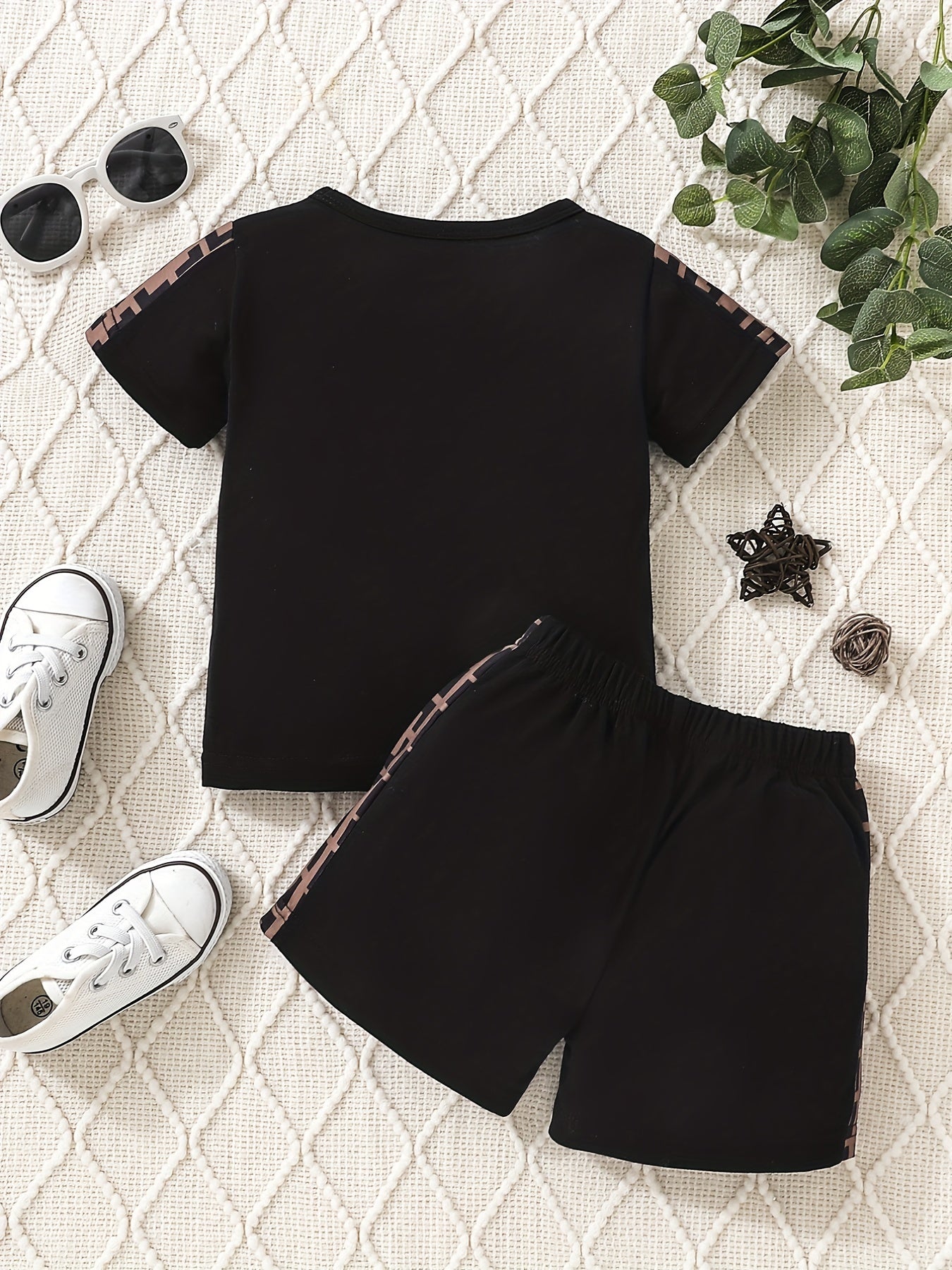 Baby Boys Casual T shirt & Shorts Set For Summer Holiday