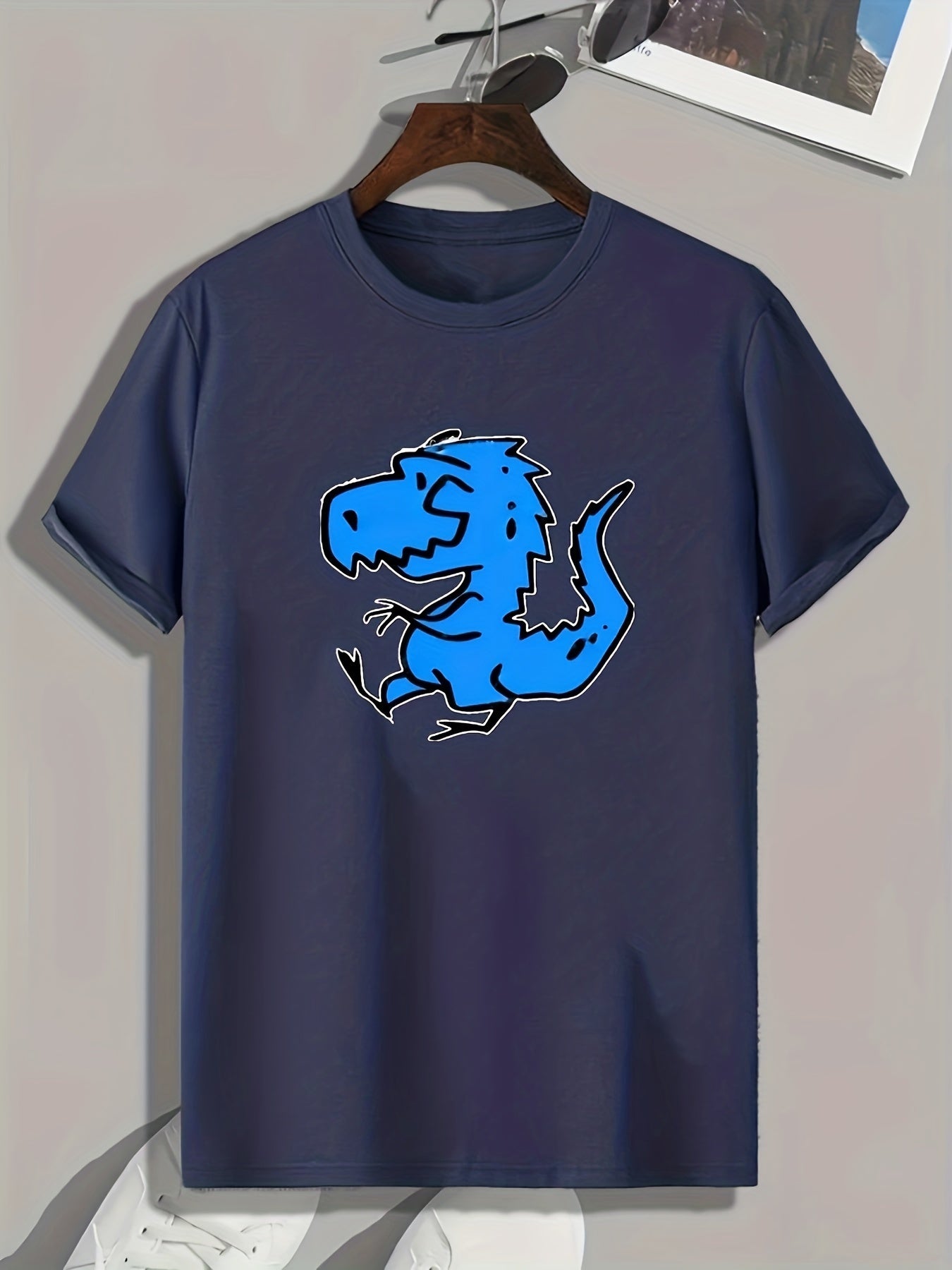 Dino Pattern Print Men's Sports T-shirt for Fitness Activities