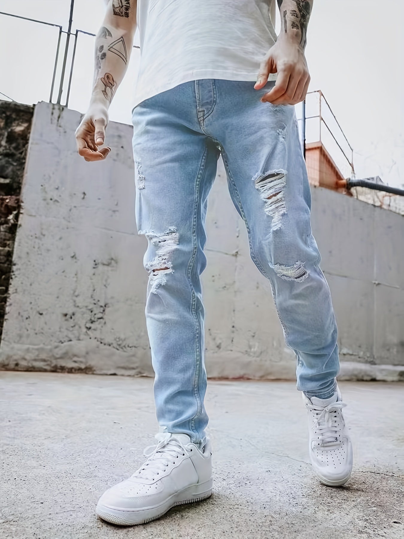 Men's Slim Fit Ripped Jeans: Distressed Stretch Denim Pants