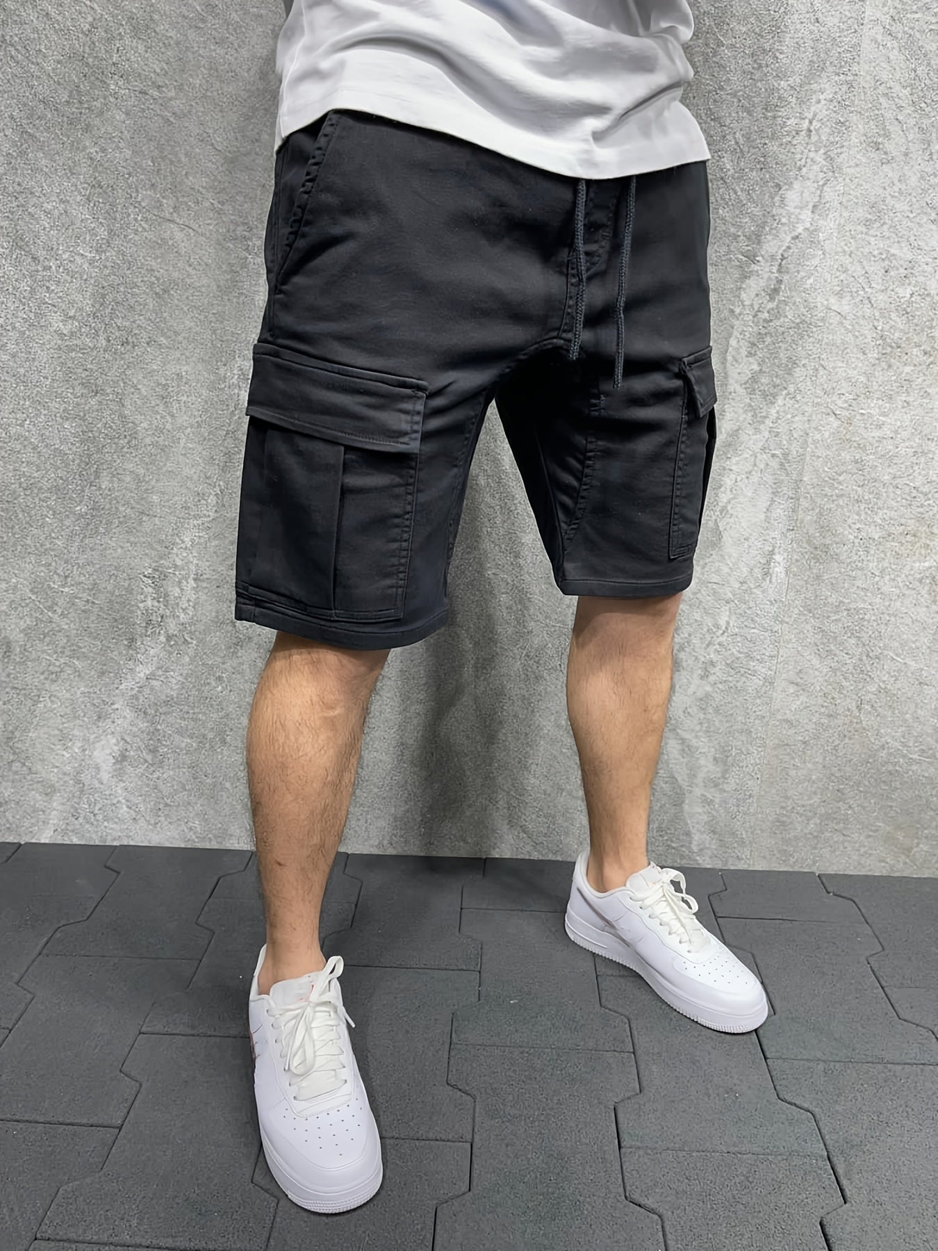 Men's Cotton Cargo Shorts with Drawstring Waist for Outdoor Activities