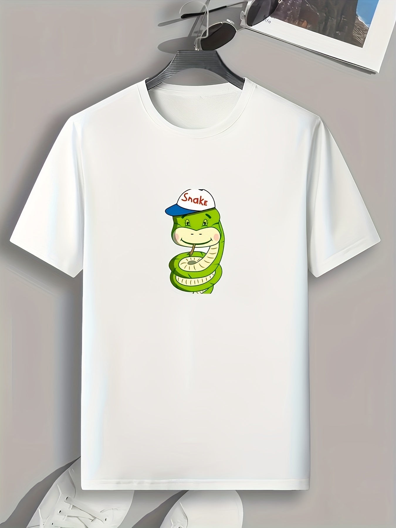 Snake Pattern Print Men's Sports T-shirt - Comfy Graphic Tee