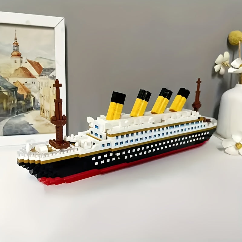 Deluxe Cruise Building Blocks Classic Boat Model Stylish Desktop Decoration