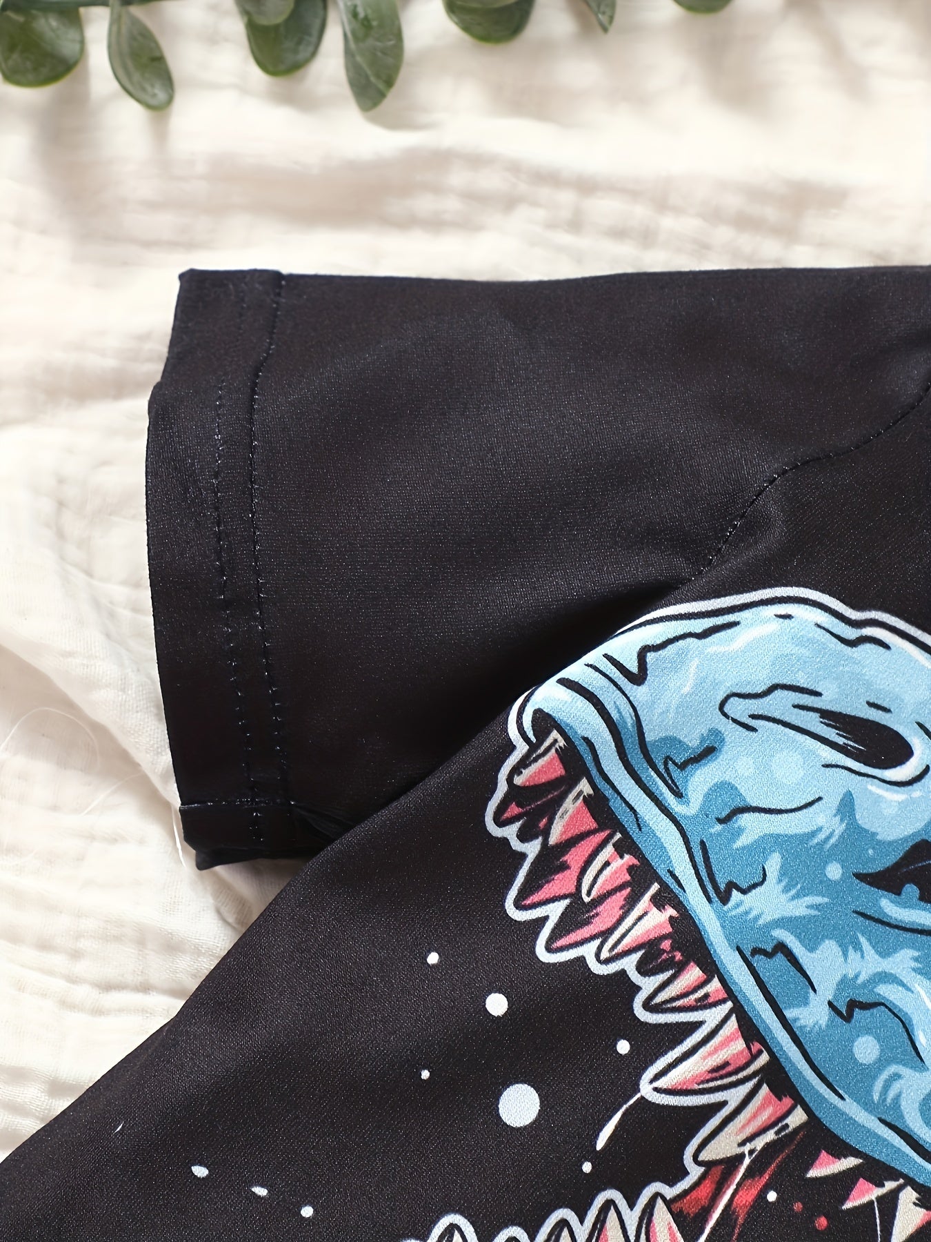 Boys Dinosaur Print T-shirt & Shorts Set