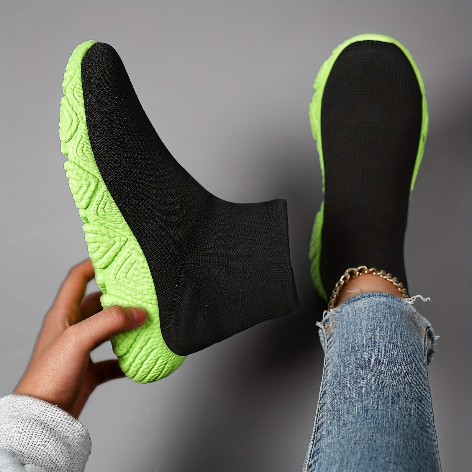 High Top Woven Shoes Breathable Shock Absorption Running Sneakers