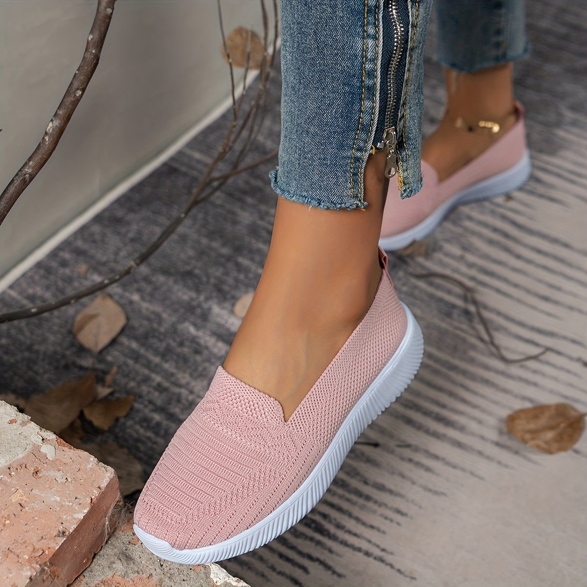 Women's Breathable Mesh Slip-On Walking Shoes