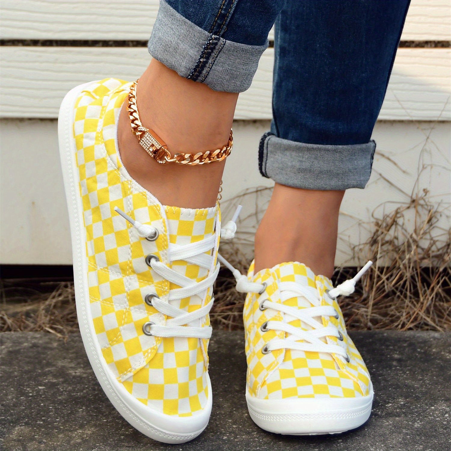 Women's Checkerboard Pattern Shoes Round Closed Toe Walking Shoes