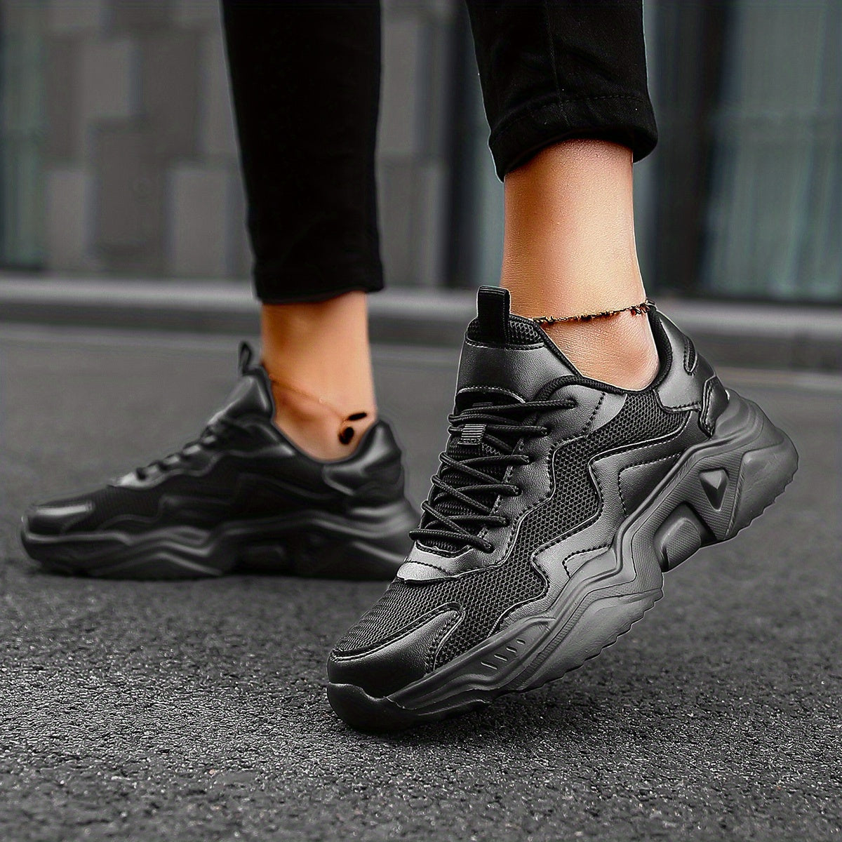 Women's Breathable Mesh Sneakers Low Top Lace Up Shoes