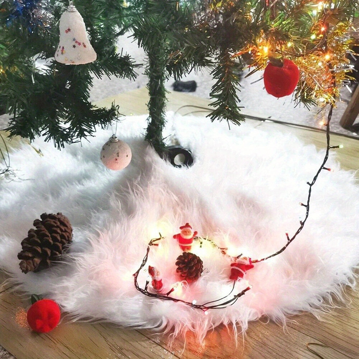 1pc Christmas Tree Skirt Plush Faux Fur Classic Xmas Tree Skirts