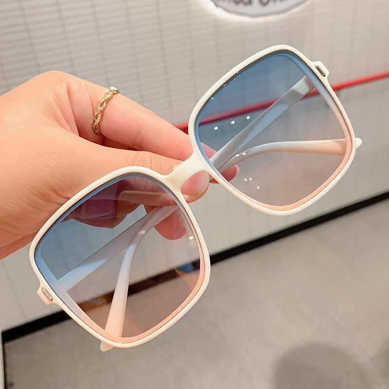 Gradient Square Sunglasses for Women, Large Frame Eyewear