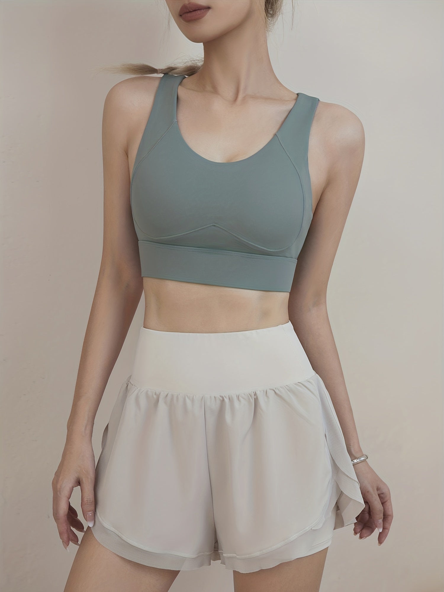 Criss Cross Straps Sporty Bra High Stretch