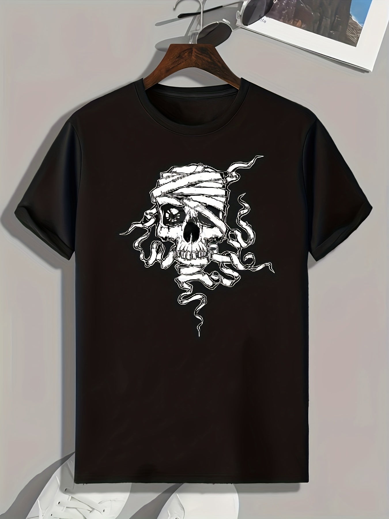 Skull Pattern Print Men's Comfy Sports T-shirt Graphic Tee