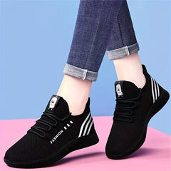 Women's Breathable Mesh Sports Shoes - Lace Up Low Top Running Sneakers